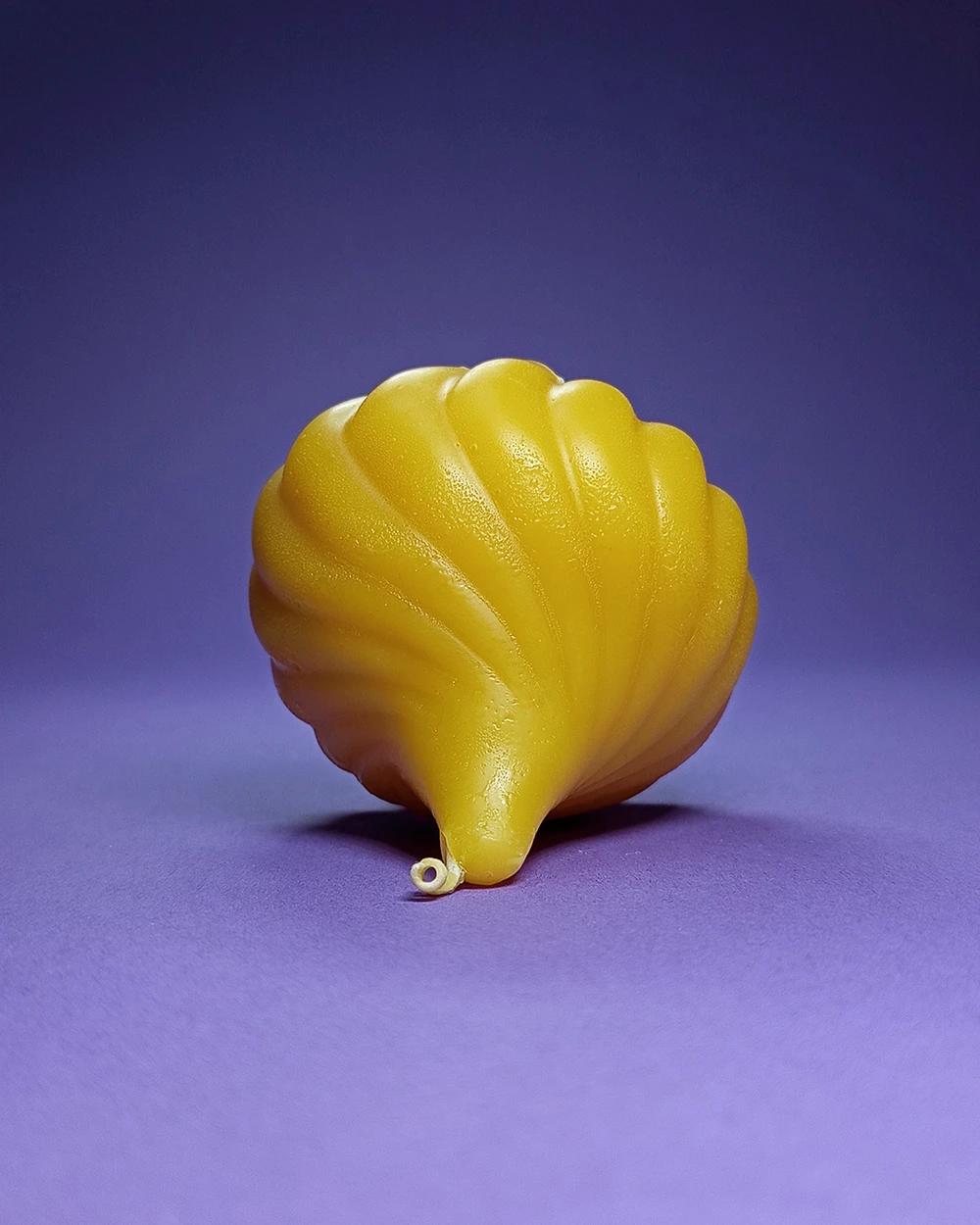 Czosnek Czesio – Naturalna Świeca z Wosku Pszczelego - obrazek 3