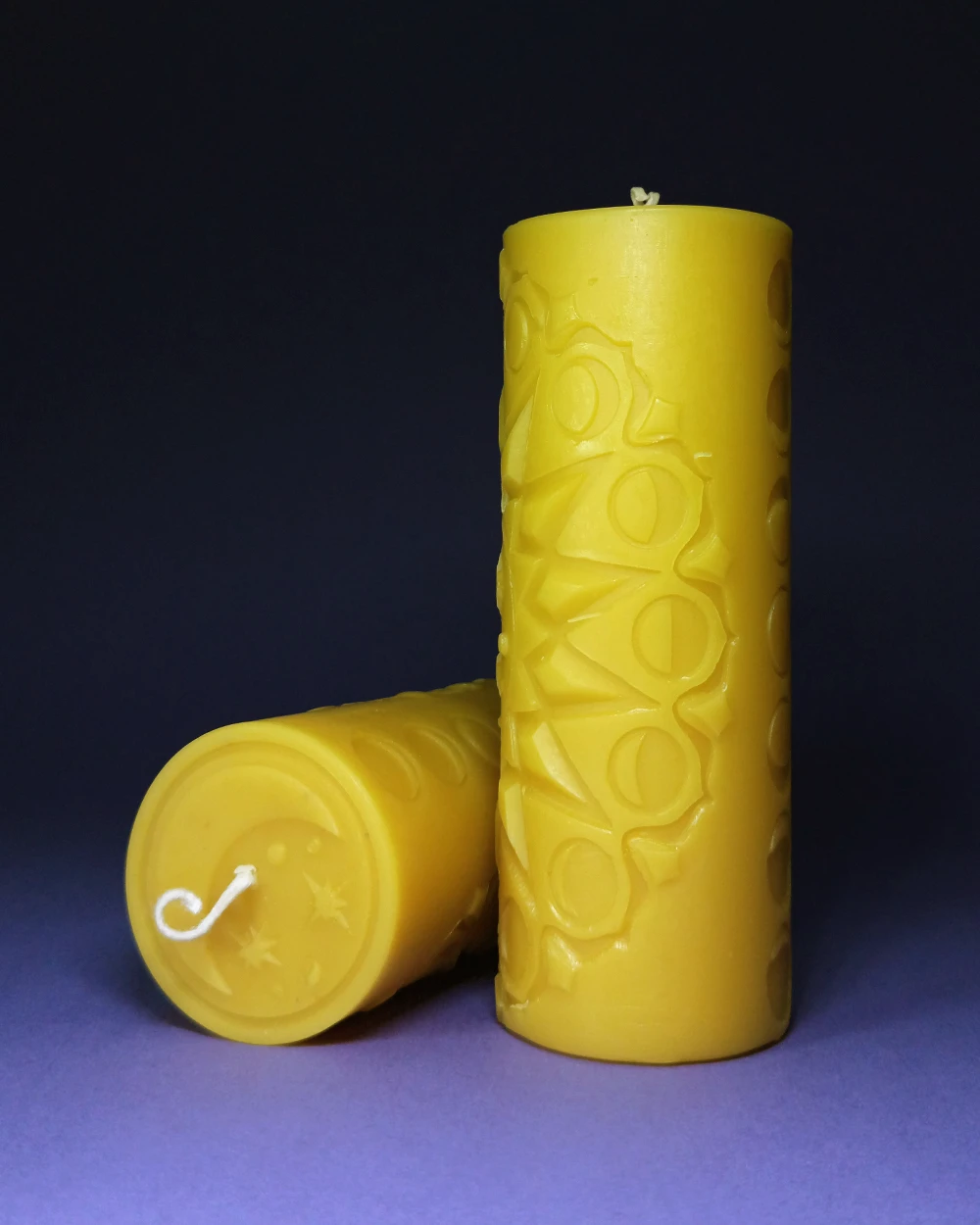 Księżycowa Tuba – Świeca z Naturalnego Wosku Pszczelego - obrazek 3