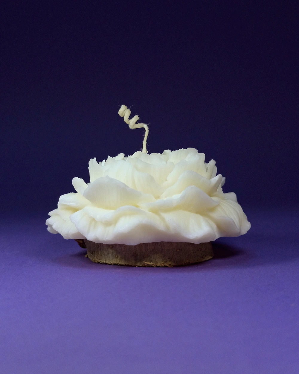 Piwonia Duża – Naturalna Świeca Ozdobna z Wosku Sojowego - obrazek 3