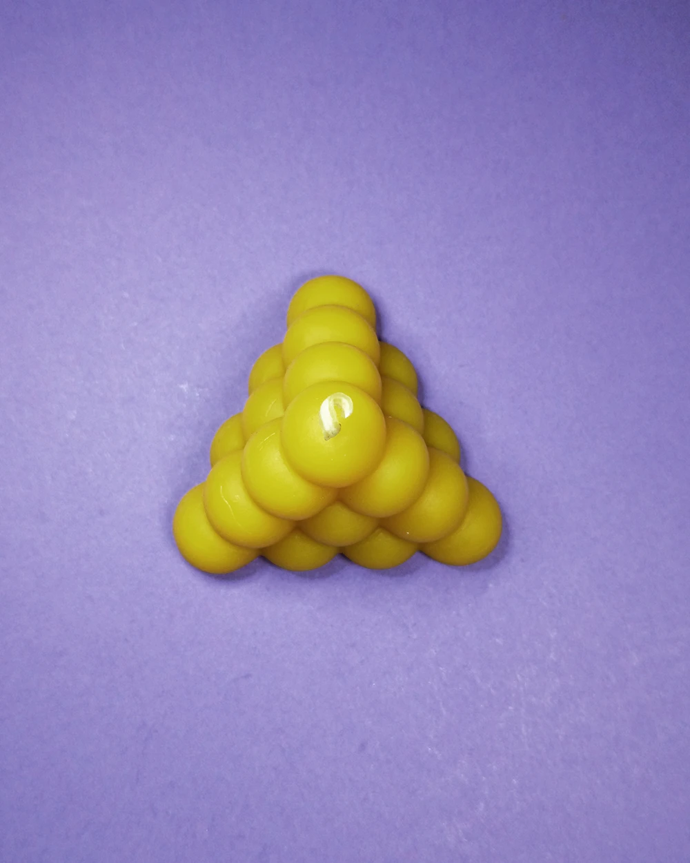 Trójkąt Bubble – Naturalna Świeca z Wosku Pszczelego - obrazek 2