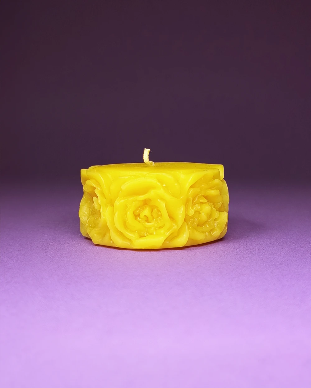 Różany Tealight – Świeca z Naturalnego Wosku Pszczelego