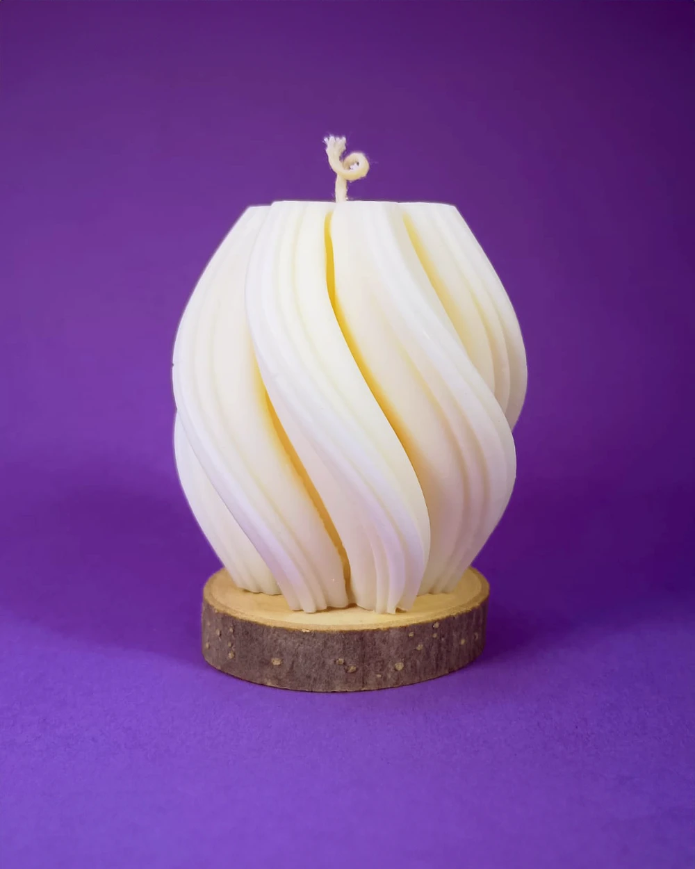 Artystyczna Spirala – Naturalna Świeca z Wosku Sojowego - obrazek 2