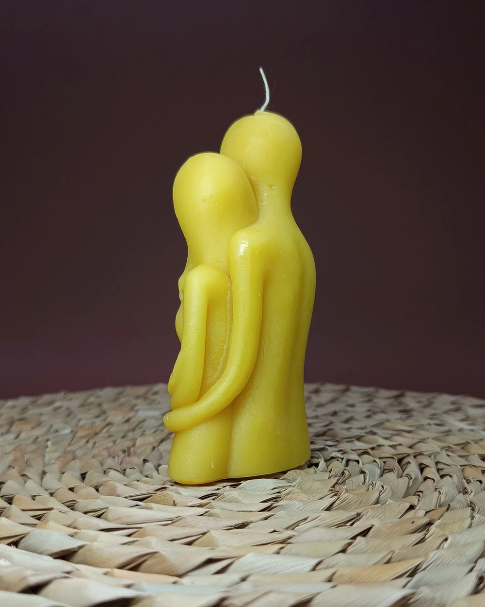 Przytulenie – Romantyczna Świeca Pszczela - obrazek 5