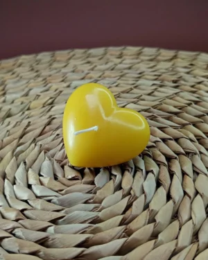 serce_małe_serduszko_świeca_ozdobna_pszczela_walentynki_1 Serce Małe – Naturalna Świeczka Serduszko Pszczele