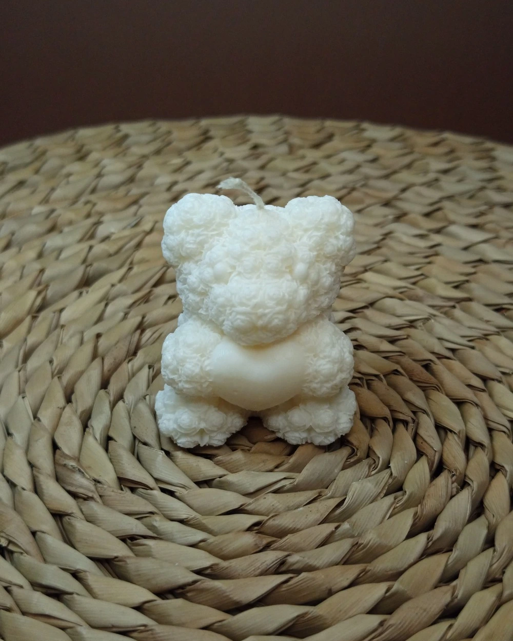 Różany Miś z Serduszkiem – Naturalna Świeczka Sojowa - obrazek 2