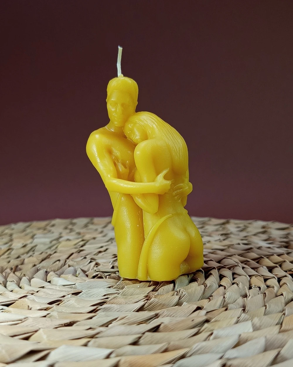 Zakochanie – Romantyczna Świeca z Wosku Pszczelego - obrazek 4