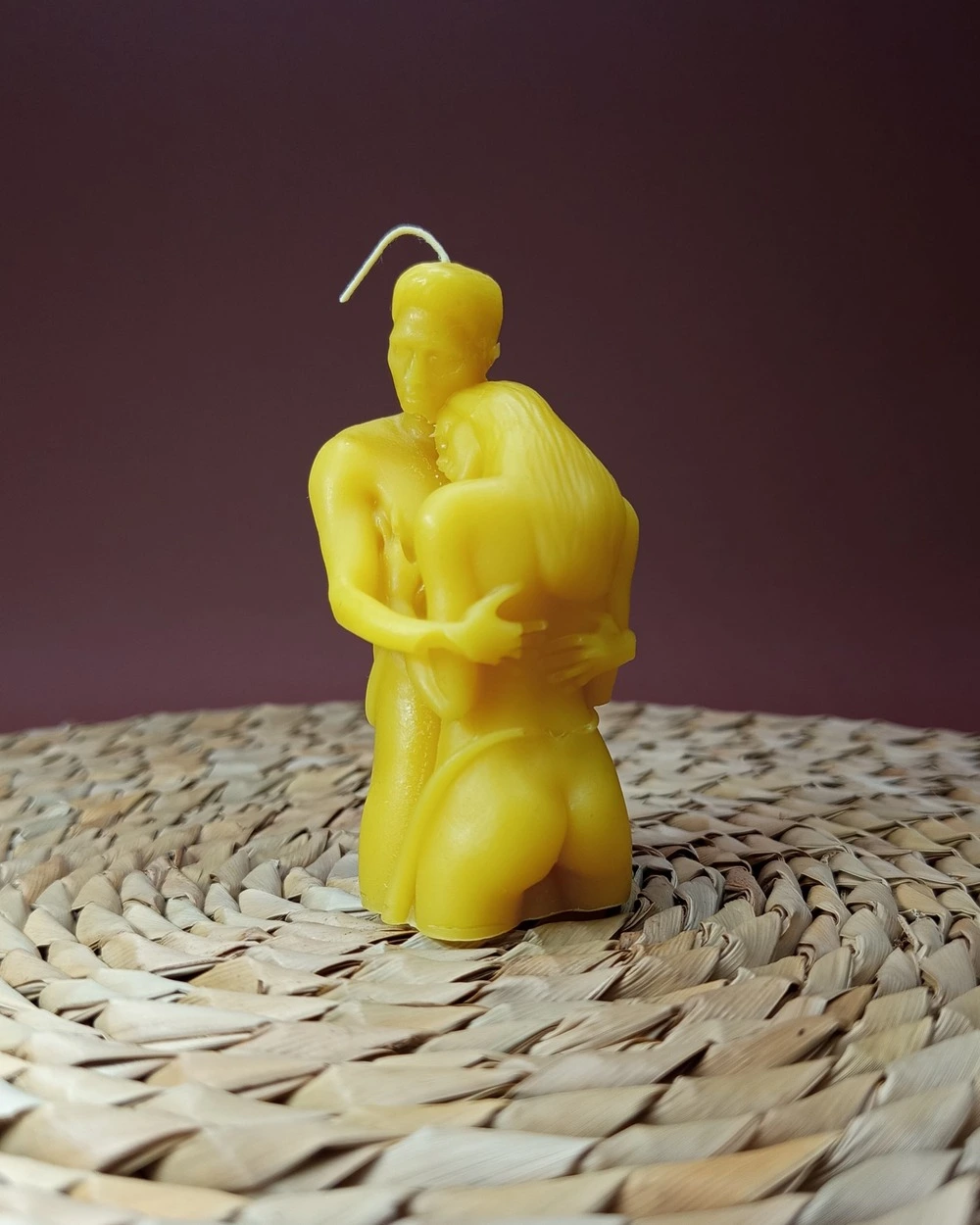 Zakochanie – Romantyczna Świeca z Wosku Pszczelego - obrazek 2